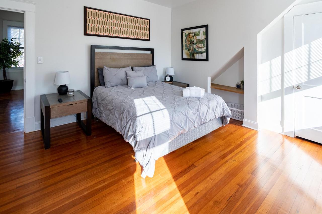 Contemporary 3-Bedroom Home With Balcony In Rva Ричмонд Экстерьер фото